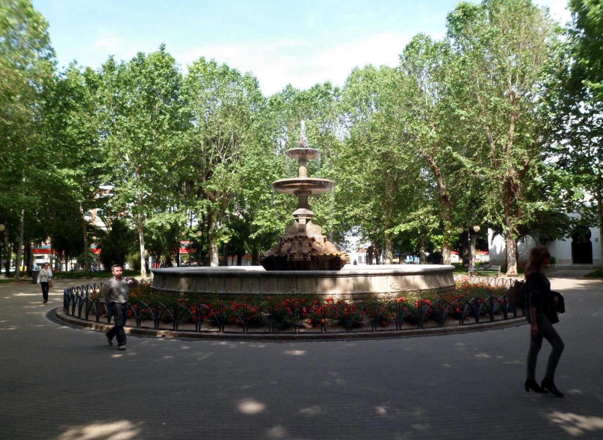 Estudio Jardines De Colon Cordoba Exterior photo